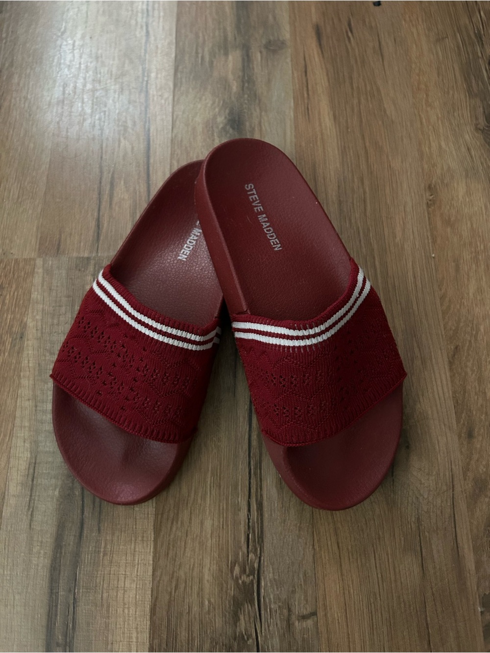 Steve Madden Red Knit Slides